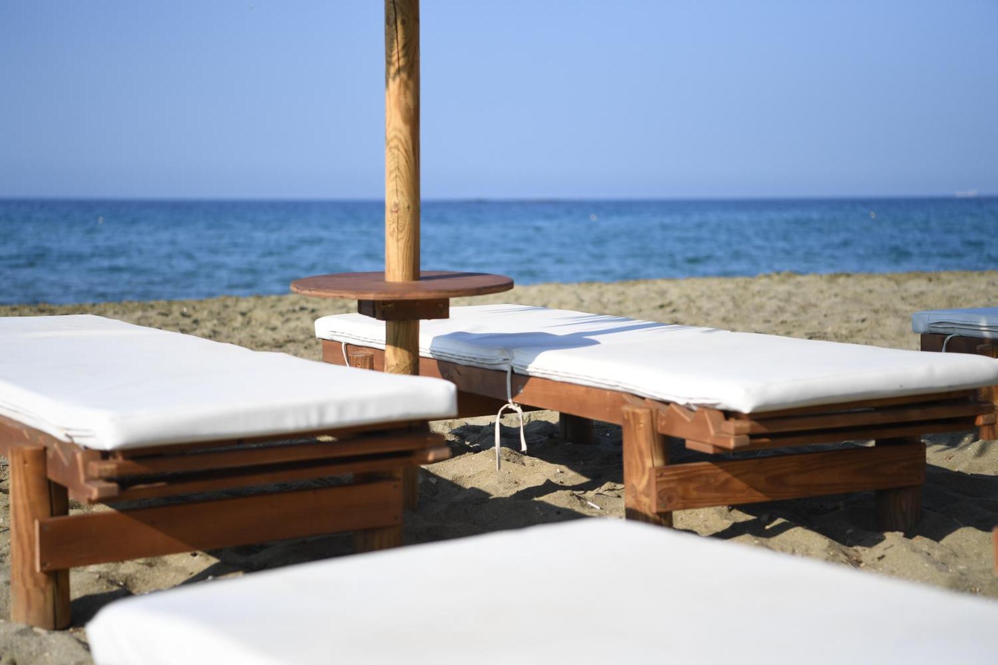 Nostos Beachfront Apartments & Studios Agios Ioannis  Exterior photo