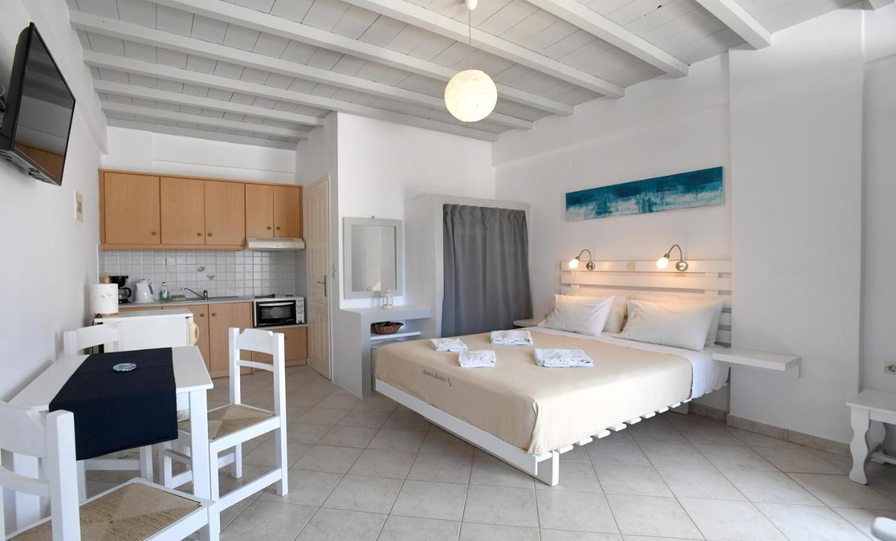 Nostos Beachfront Apartments & Studios Agios Ioannis  Exterior photo